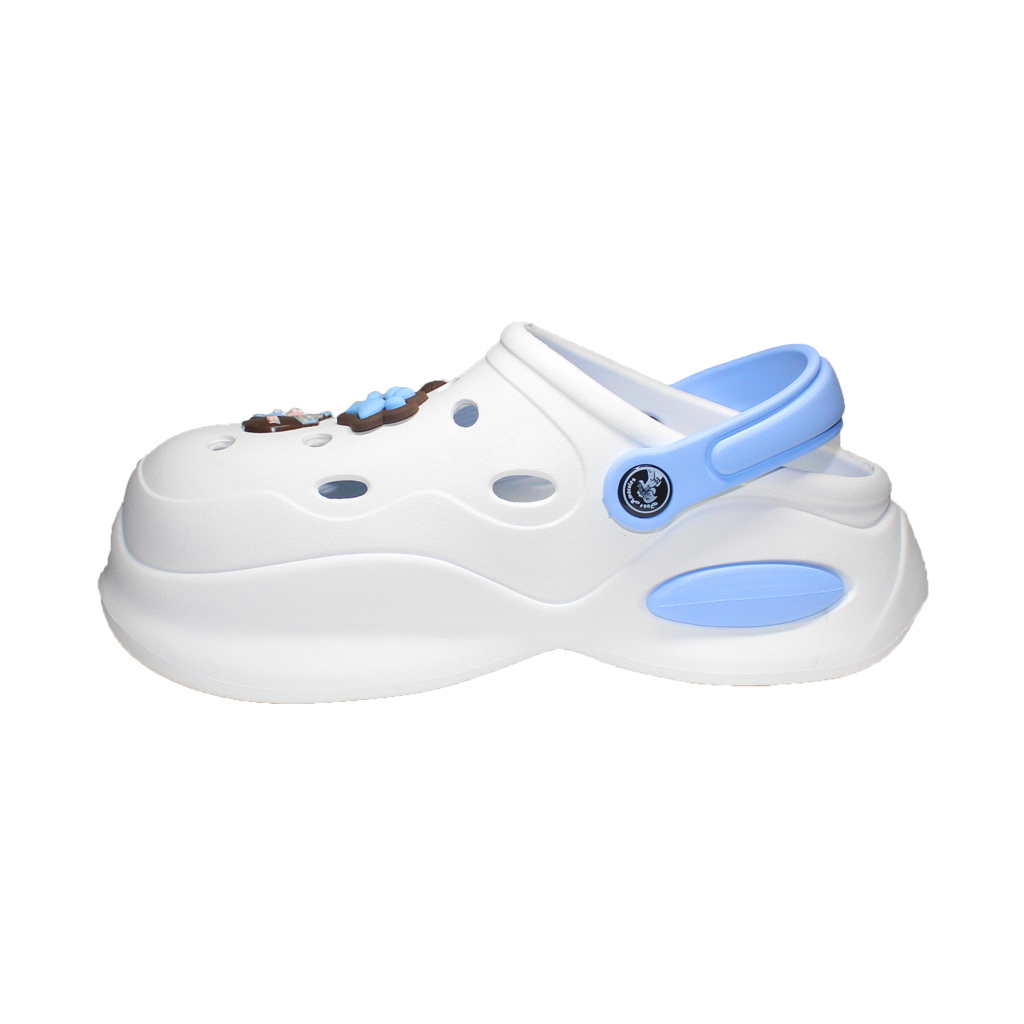 Damen Clogs aus EVA Weiß mit blauem Riemen & bunten Jibbitz | Jose Amorales | Großhandel
