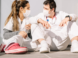 EVA-Schuhe für medizinisches Personal: Hygiene, Komfort und moderne Technologien