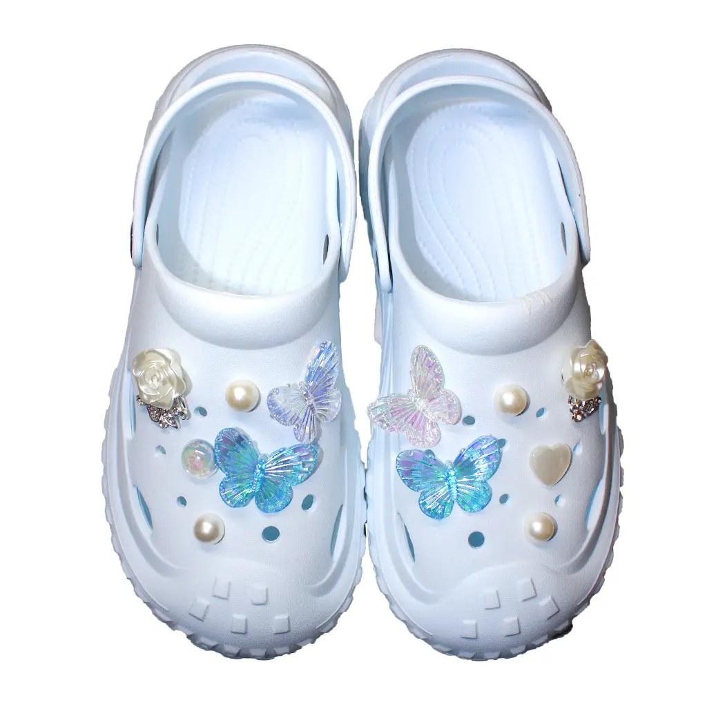 Damen-Clogs Weiß, Verzierung: Set aus Schmetterlingen | Jose Amorales | Großhandel