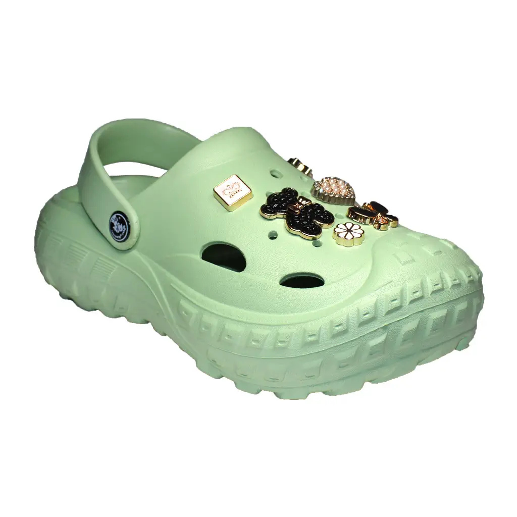 Damen Clogs Olivgrün mit goldfarbenen Jibbitz-Charms | Jose Amorales | Großhandel