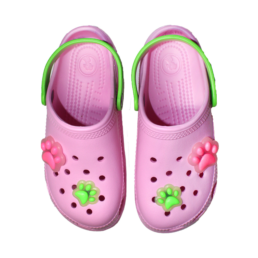 Teenager Clogs Rosa mit grünem Fersenriemen & Jibbitz „Pfote“ | Jose Amorales | Großhandel