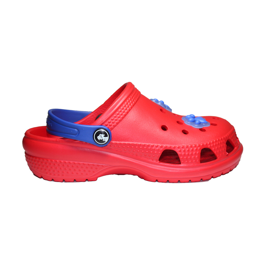 Teenager Clogs Rot mit blauem Fersenriemen & Jibbitz „Pfote“ | Jose Amorales | Großhandel