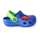 Kinder Clogs Blau mit grünem Fersenriemen & Jibbitz „Lightning McQueen“ | Jose Amorales | Großhandel