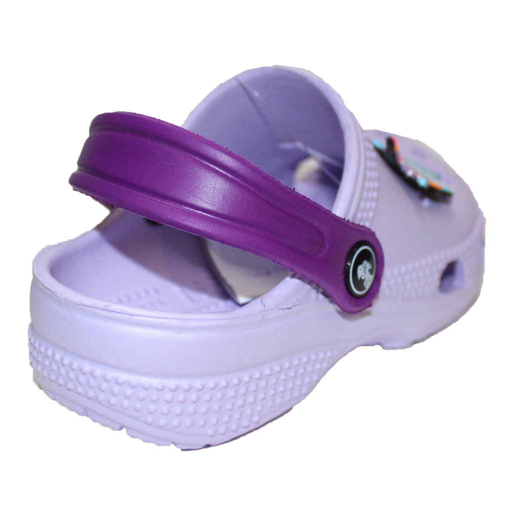 Kinder Clogs Flieder mit violettem Fersenriemen & Jibbitz „Schmetterling“ | Jose Amorales | Großhandel